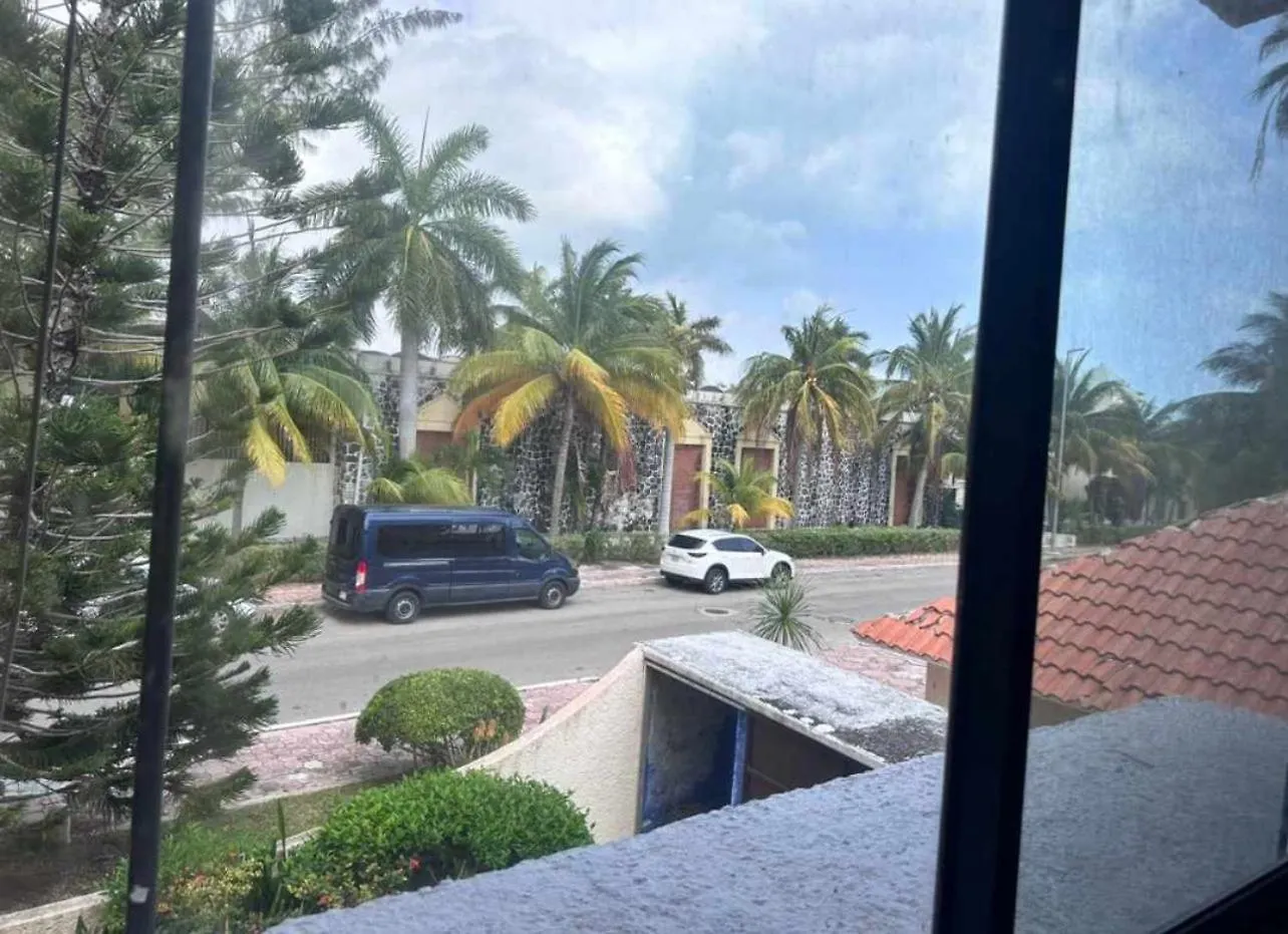 קנקון La Casa De La Laguna